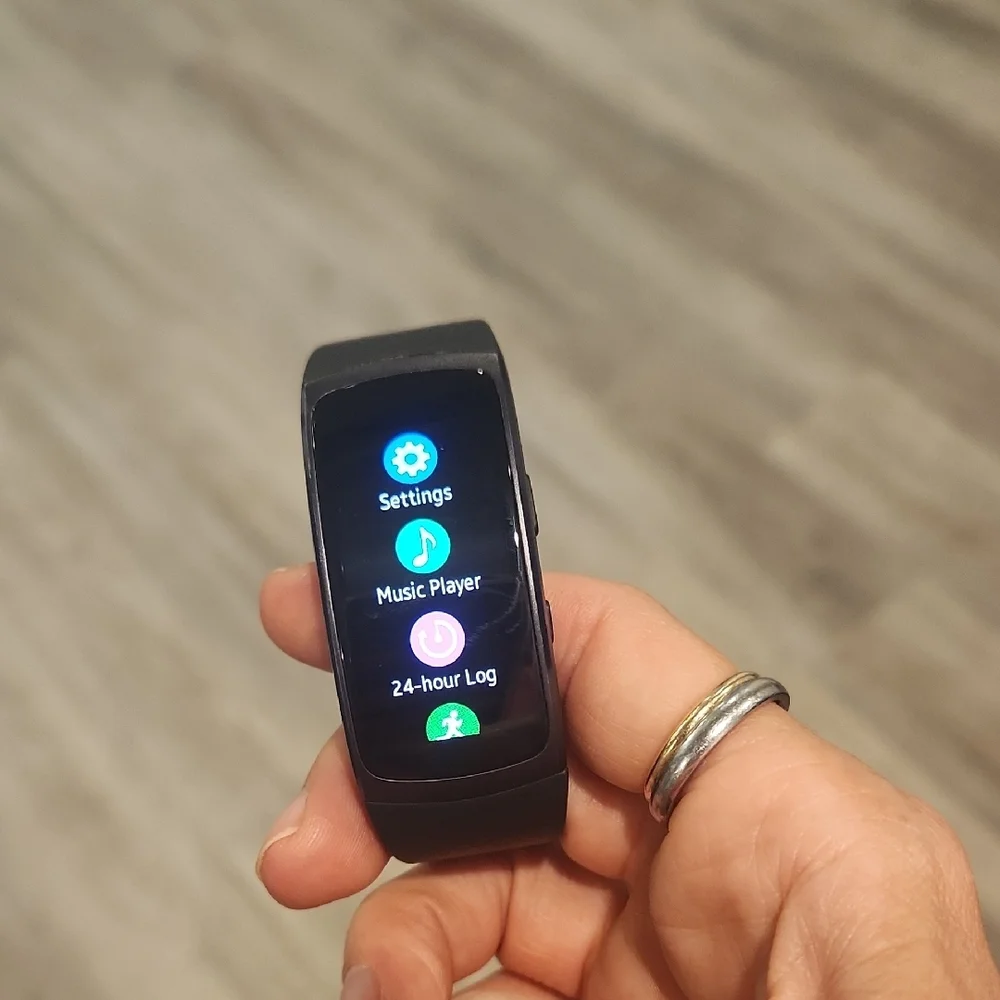Samsung Black Gear Fit2 Large Band Smartwatch with Curved AMOLED Display